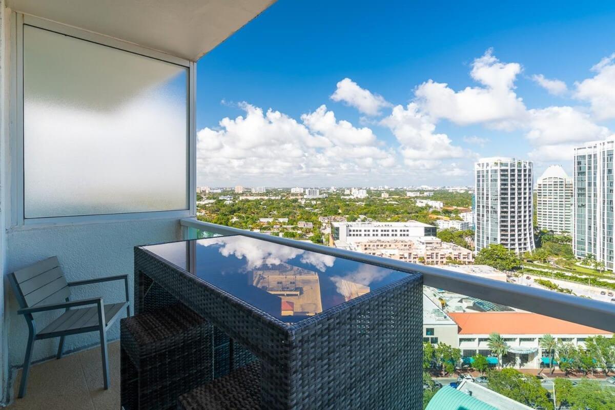 City View Balcony Steps From Restaurants, Peacock Park & Marina Miami Zewnętrze zdjęcie